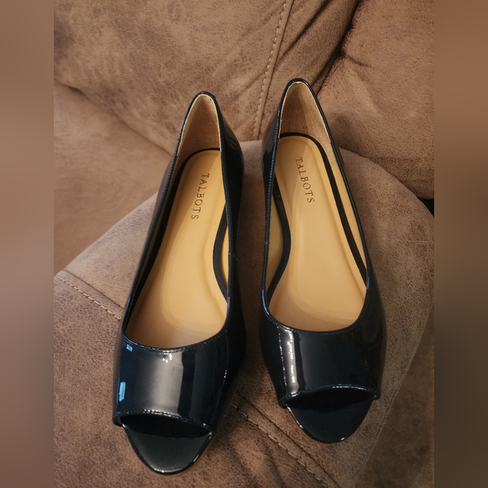 Talbots Black Flats with Patent Leather Cap-Toe